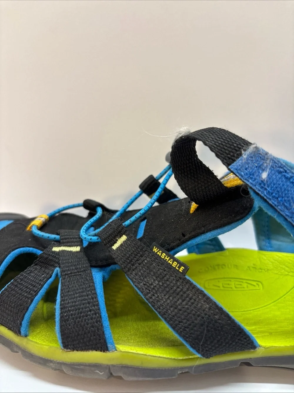 Keen Kids Black and Blue Outdoor Water Sandal with Lime Footbed size 7
